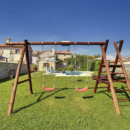 度假居 Quaint In Vodnjan With Pool Orbanići